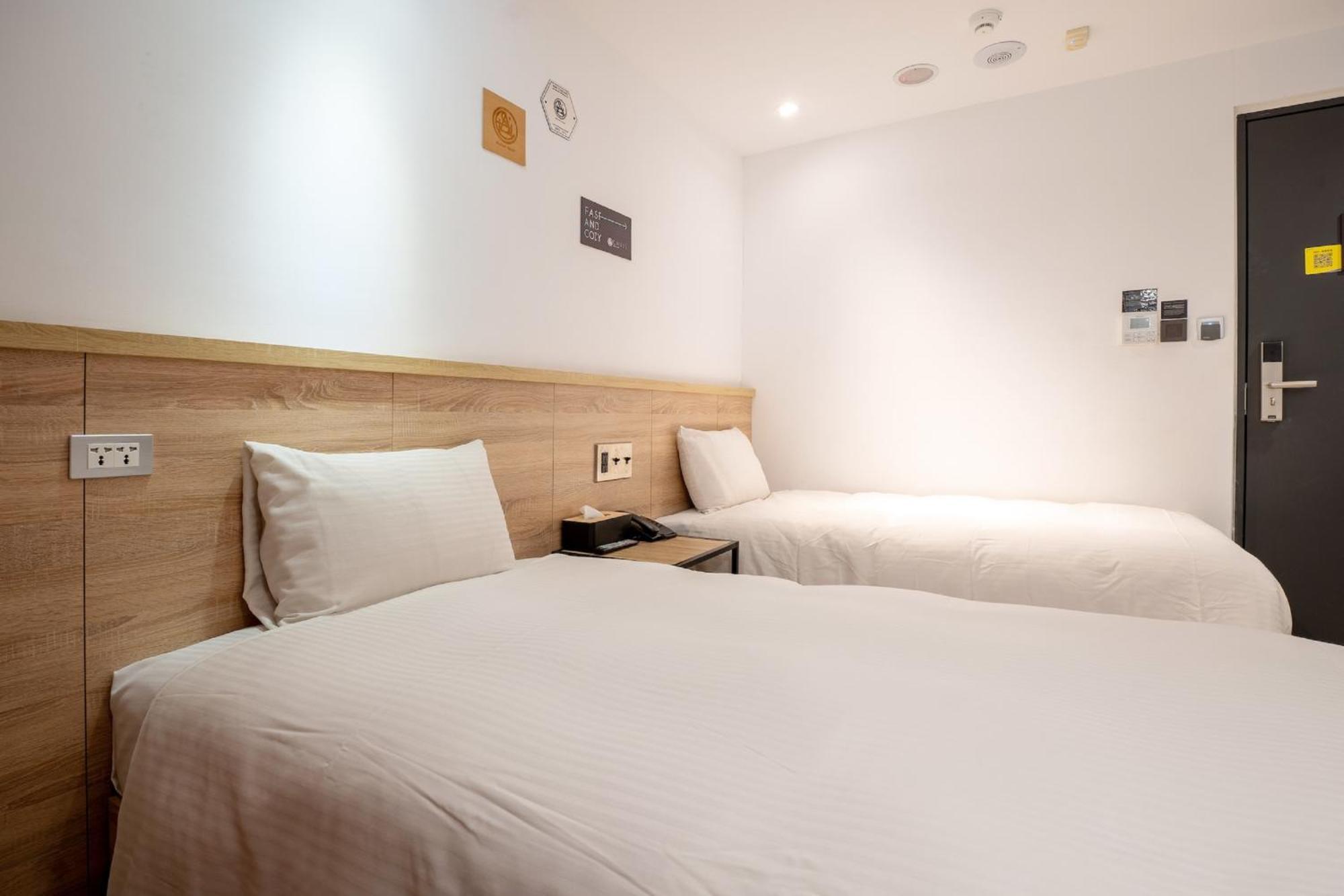 Chase Hotel Tajcshung Kültér fotó