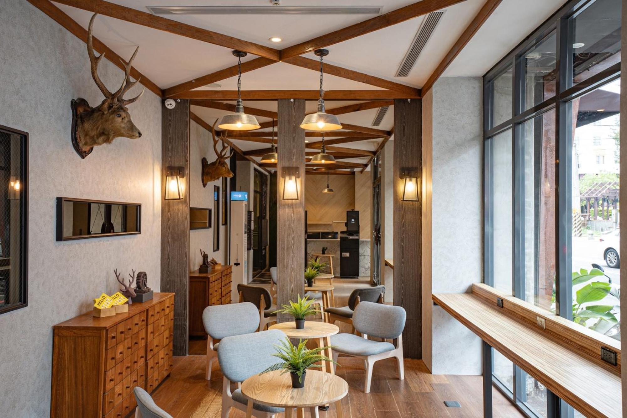 Chase Hotel Tajcshung Kültér fotó