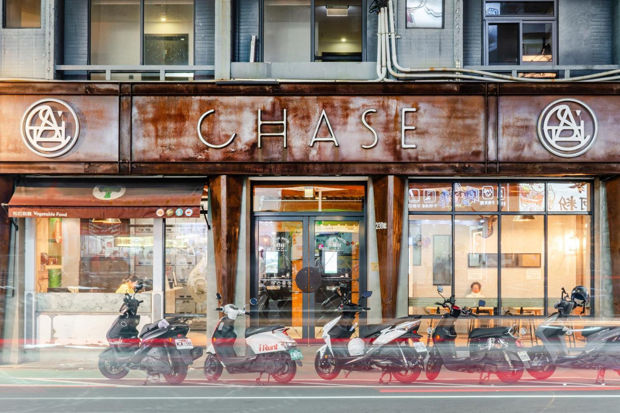 Chase Hotel Tajcshung Kültér fotó